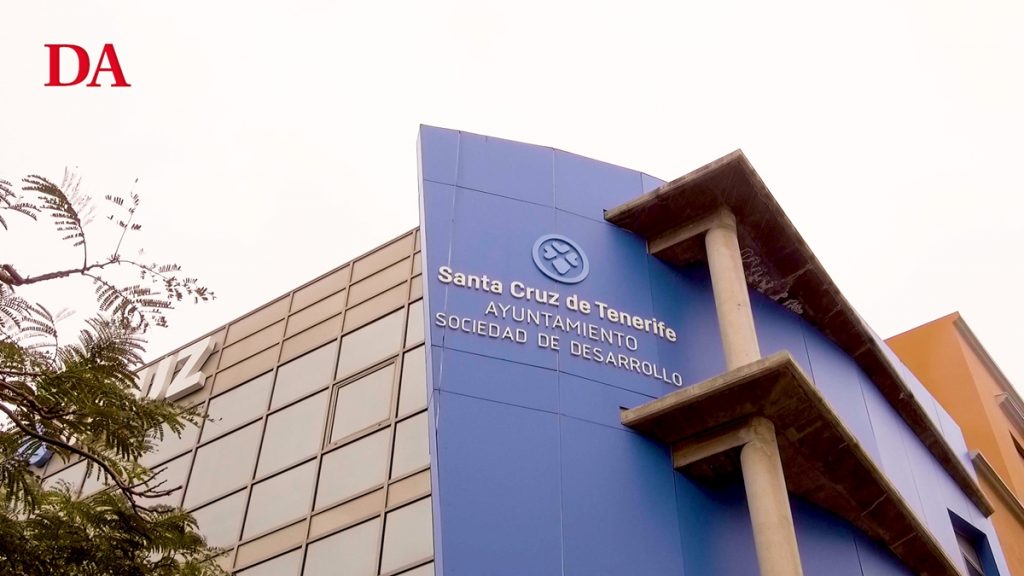 Fachada de la Sociedad de Desarrollo, en Santa Cruz de Tenerife DA