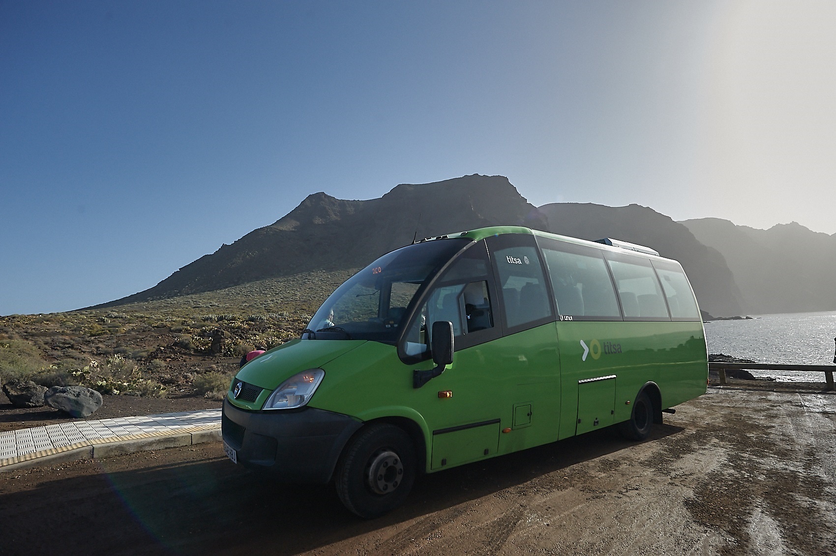 Guagua de acceso a Punta de Teno
