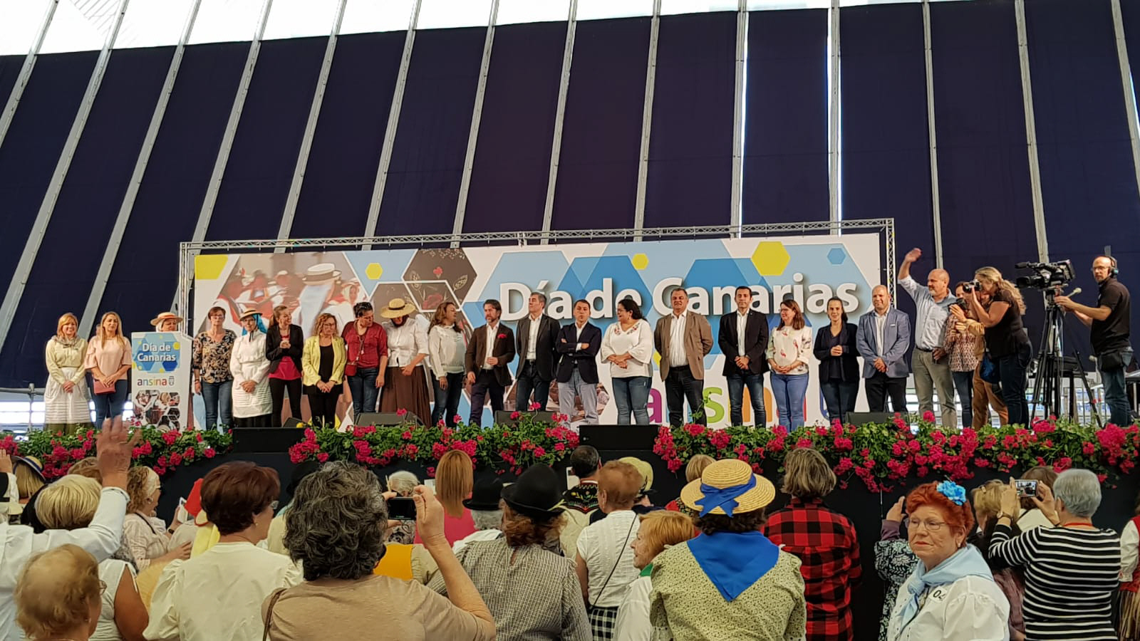 Una de las 'fiestas de la mortadela' de CC a través de Ansina llegó a costar al erario público 104.000 euros. FOTO: DA