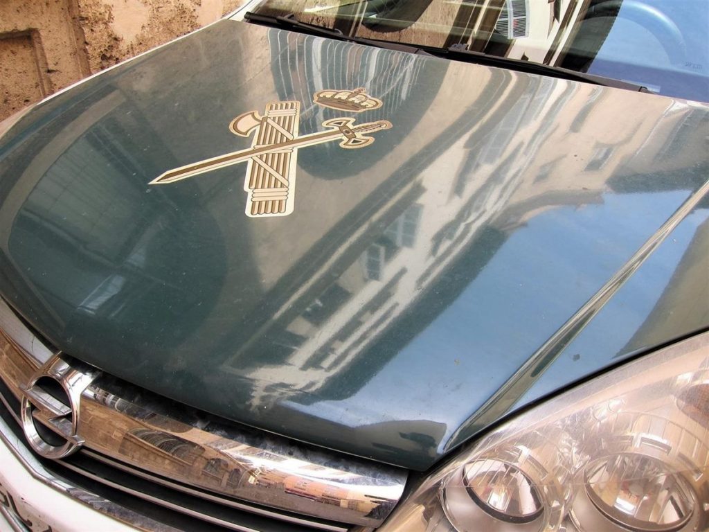 Coche de la Guardia Civil EP