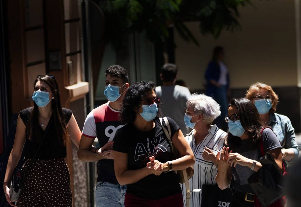 La Policía vigilará desde hoy que se cumpla con la mascarilla