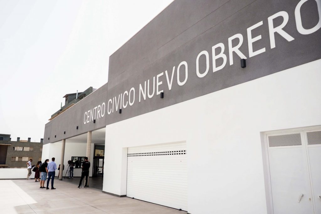 Aspecto exterior del edificio recién terminado que, por su modernidad y funcionalidad, será un centro de referencia de las asociaciones de la capital. Sergio Méndez
