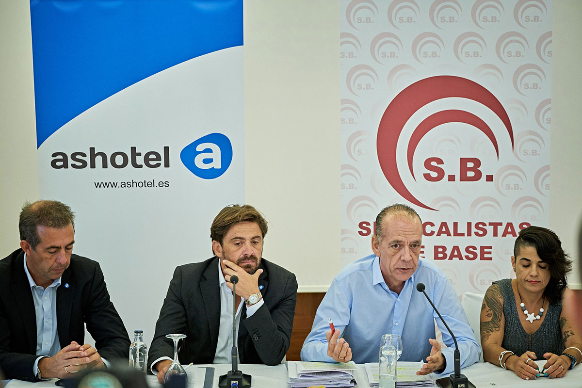 Jorge Marichal (Ashotel) y Manuel Fitas (Sindicalistas de Base)