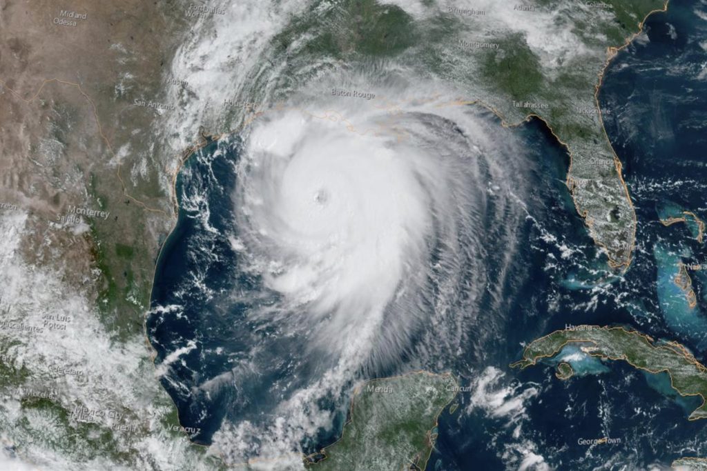 HURACÁN LAURA