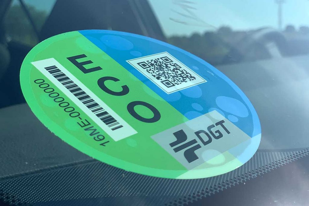 Etiqueta ECO de la Dirección General de Tráfico (DGT)