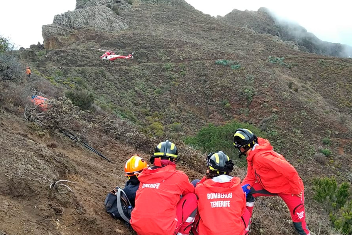 Rescatada en helicóptero una senderista herida tras sufrir una caída en ...