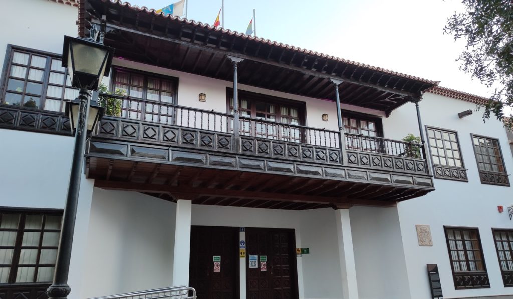 Un empresario del sur se querella contra cuatro concejales de CC de Arona por presunta prevaricación