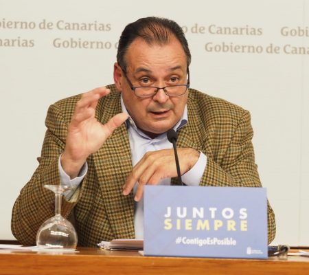 El consejero de Sanidad del Gobierno de Canarias, Blas Trujillo. Sergio Méndez