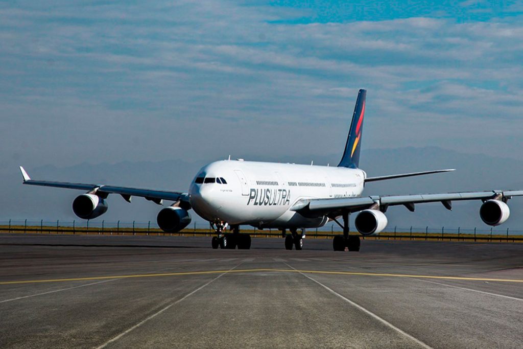 Avión de Plus Ultra Líneas Aéreas
