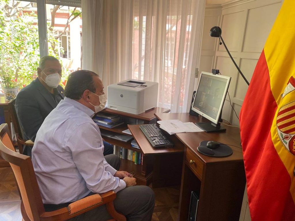 Sanidad confirma que prepara un paquete de restricciones específico para Tenerife. DA