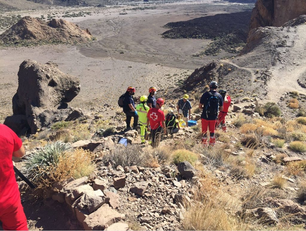 Acuden al rescate de una senderista en el Parque Nacional del Teide. Twitter (Cruz Roja Tenerife)