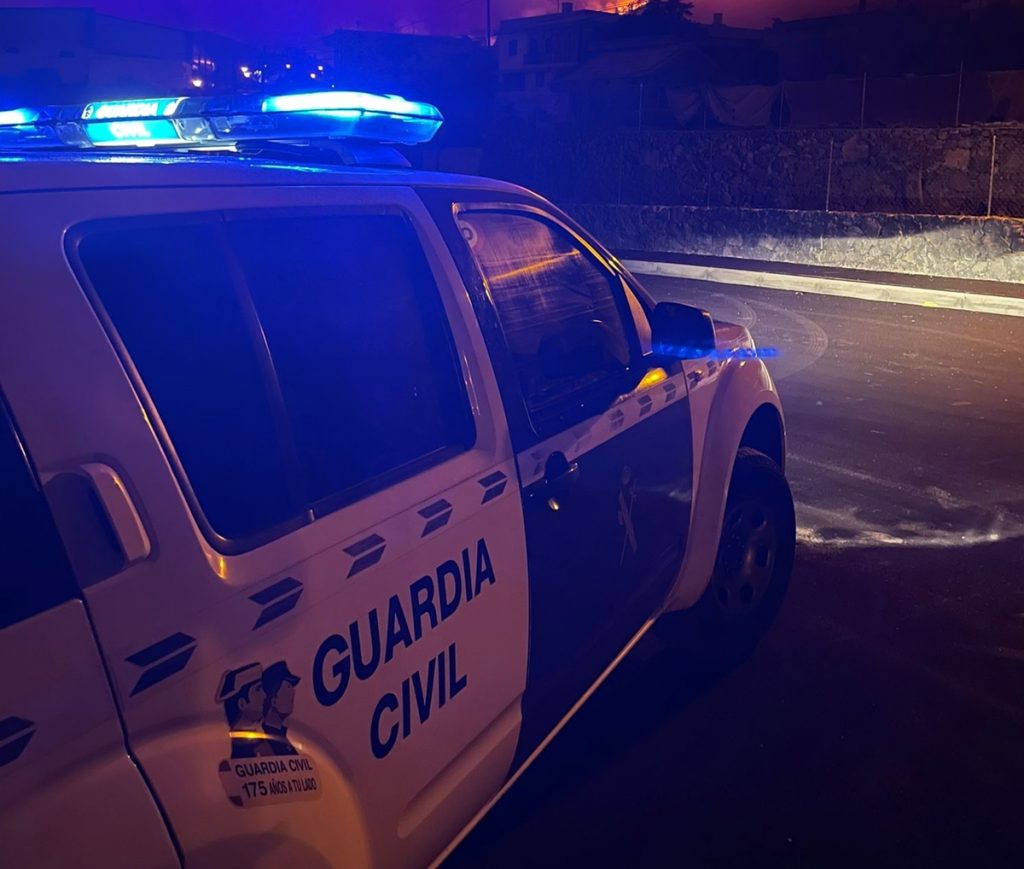 No te acerques a la zona de la erupción: el Cabildo comenzará sancionar en la LP-3. Twitter