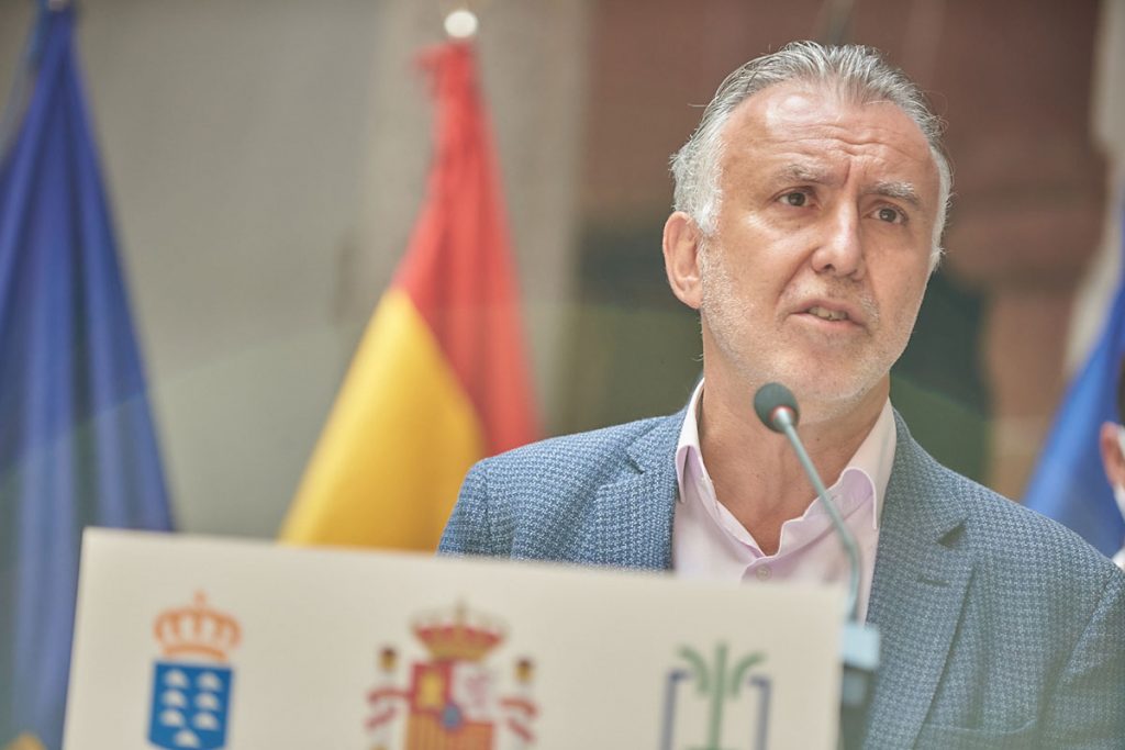 Ángel Víctor Torres