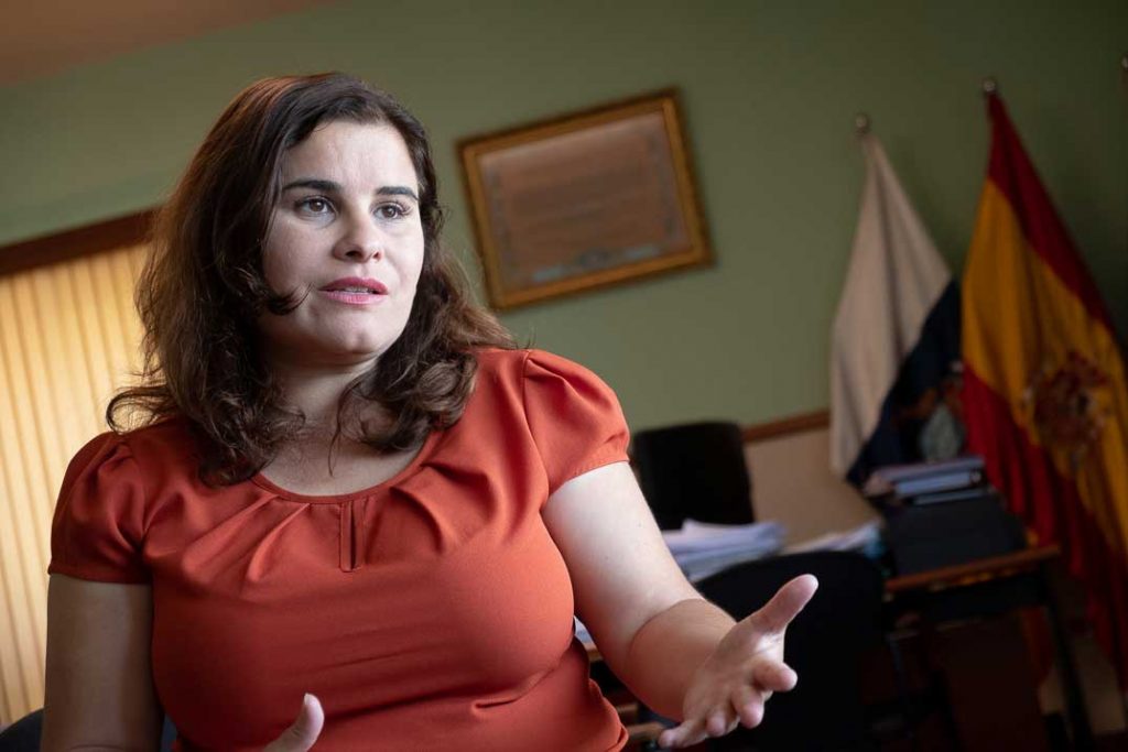 Mari Brito, alcaldesa de Candelaria y presidenta de la Fecam