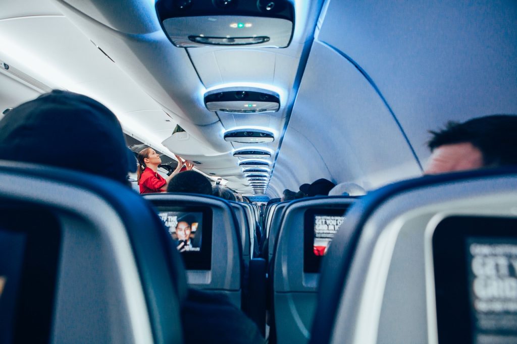El interior de un avión. Pixabay