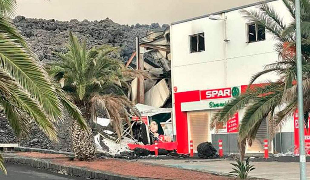 VOLCÁN LA PALMA SUPERMERCADO SPAR LA LAGUNA