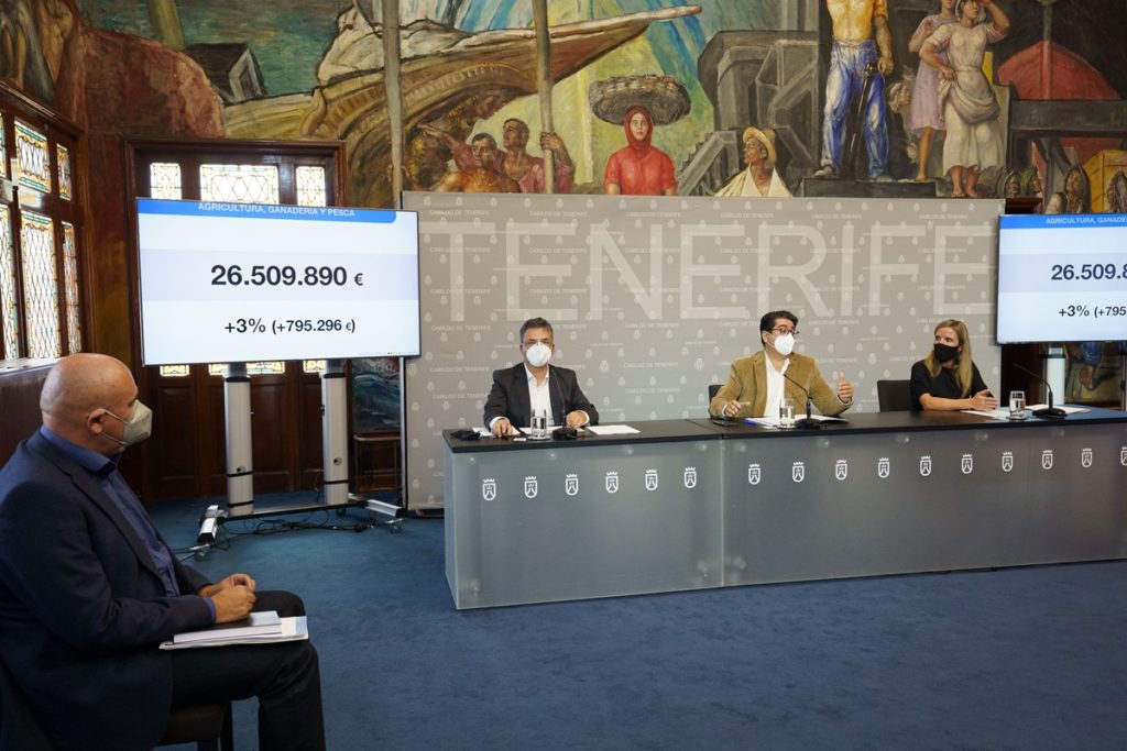 Javier Parrilla, Pedro Martín y Ana Sánchez, en la presentación del presupuesto de Agricultura.