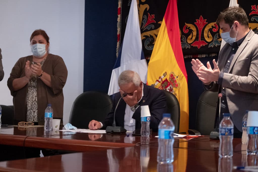 Damián Pérez Viera dejó ayer la Alcaldía, tras casi 11 años con el bastón de mando. Sergio Méndez