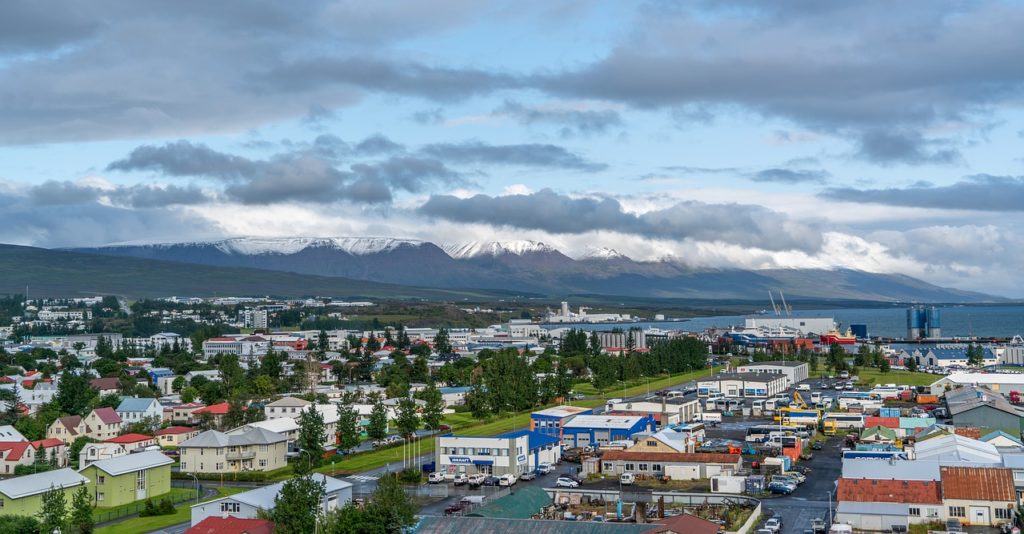 de Tenerife a Akureyri