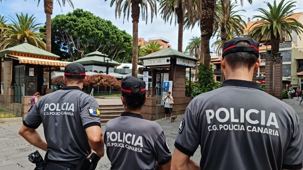 Suprimen la estatura mínima para acceder a la Policía Canaria