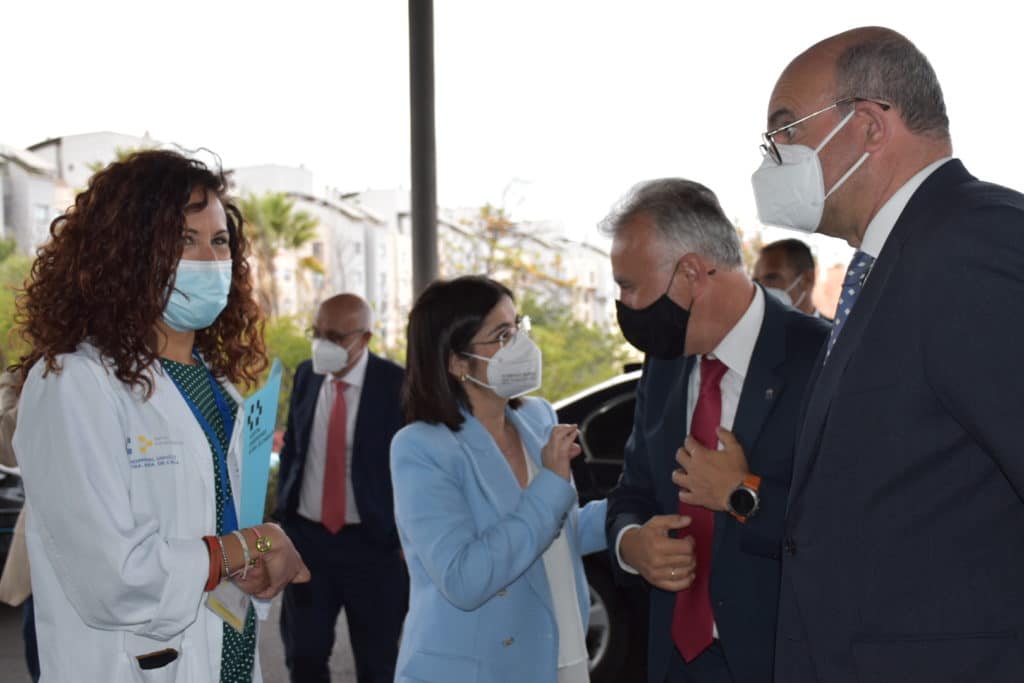 darias-visita-hospital-la-candelaria
