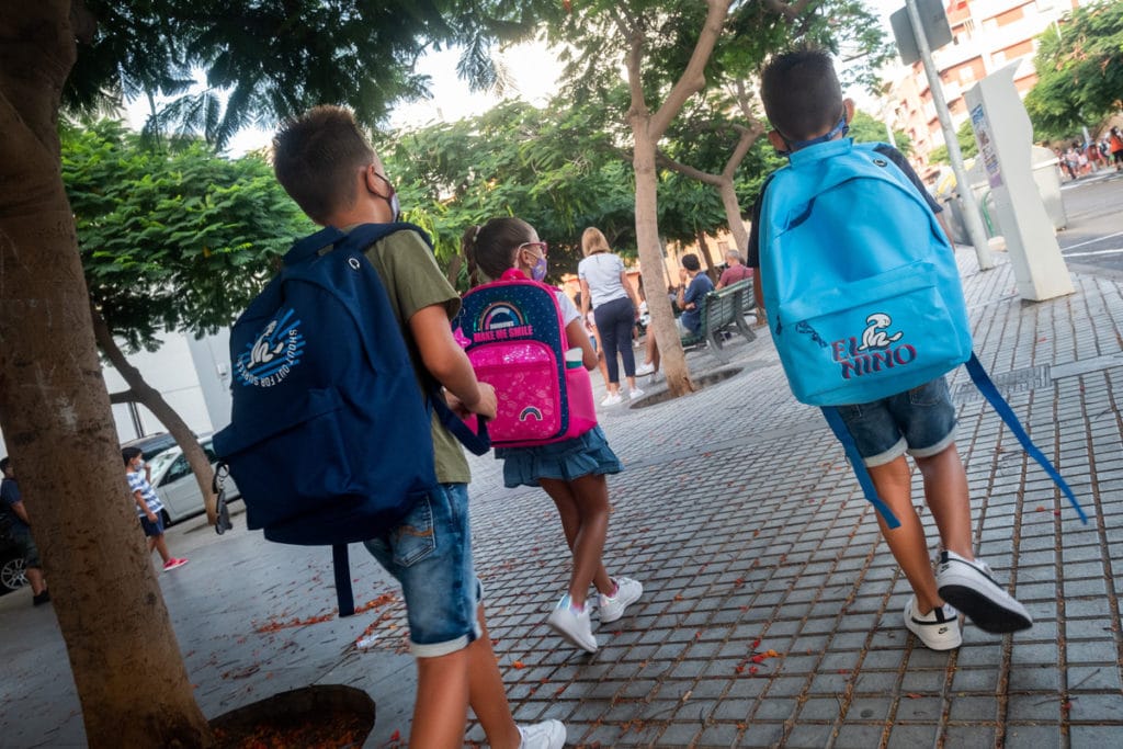 El martes se retoman con total normalidad las clases en Canarias