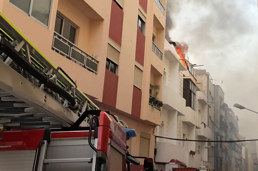 incendio-en-santa-cruz-de-tenerife