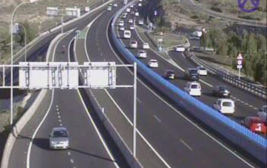 Colas en la autopista del Sur por una colisión múltiple