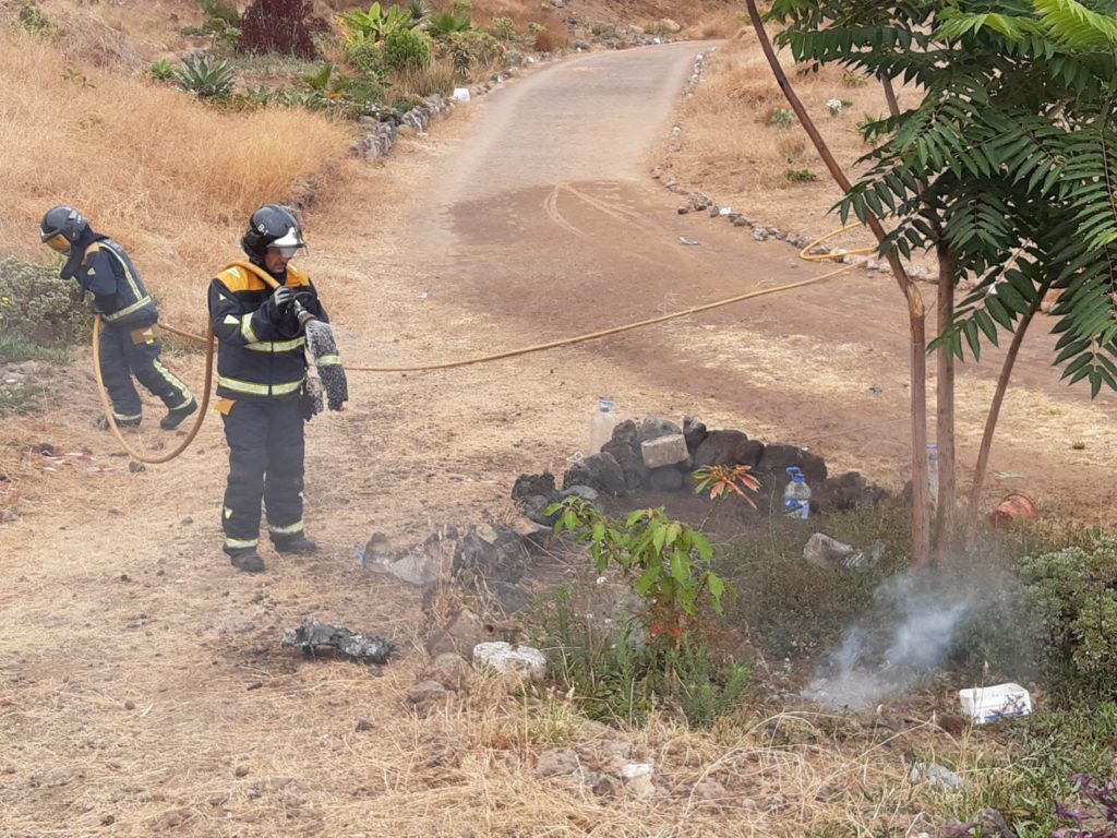 explosivo-en-el-puerto-de-la-cruz