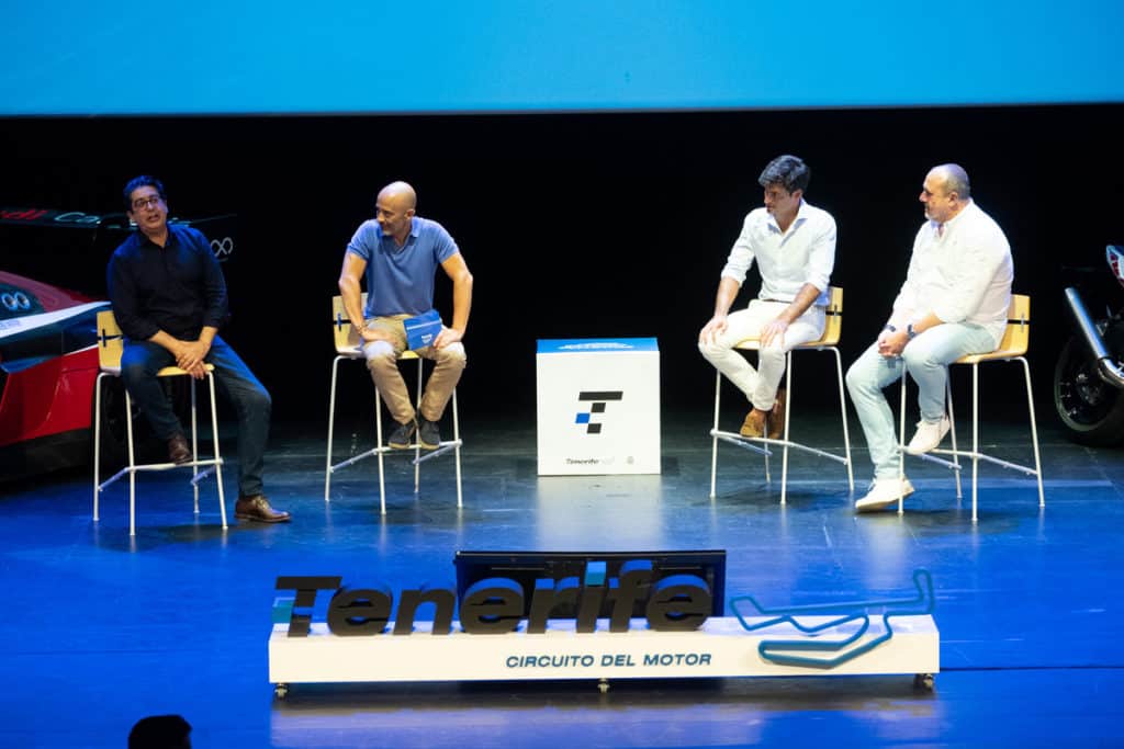 Pedro Martín, Antonio Lobato, Carlos Sainz y Enrique Arriaga durante el acto.