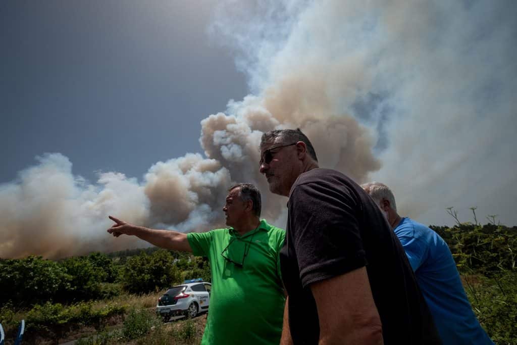 Imagen del incendio que afecta al norte de Tenerife. Fran Pallero