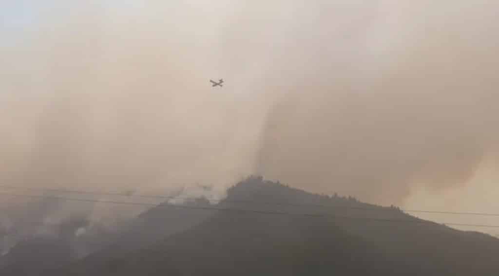 Un hidroavión del Ejército del Aire se suma a las labores de extinción