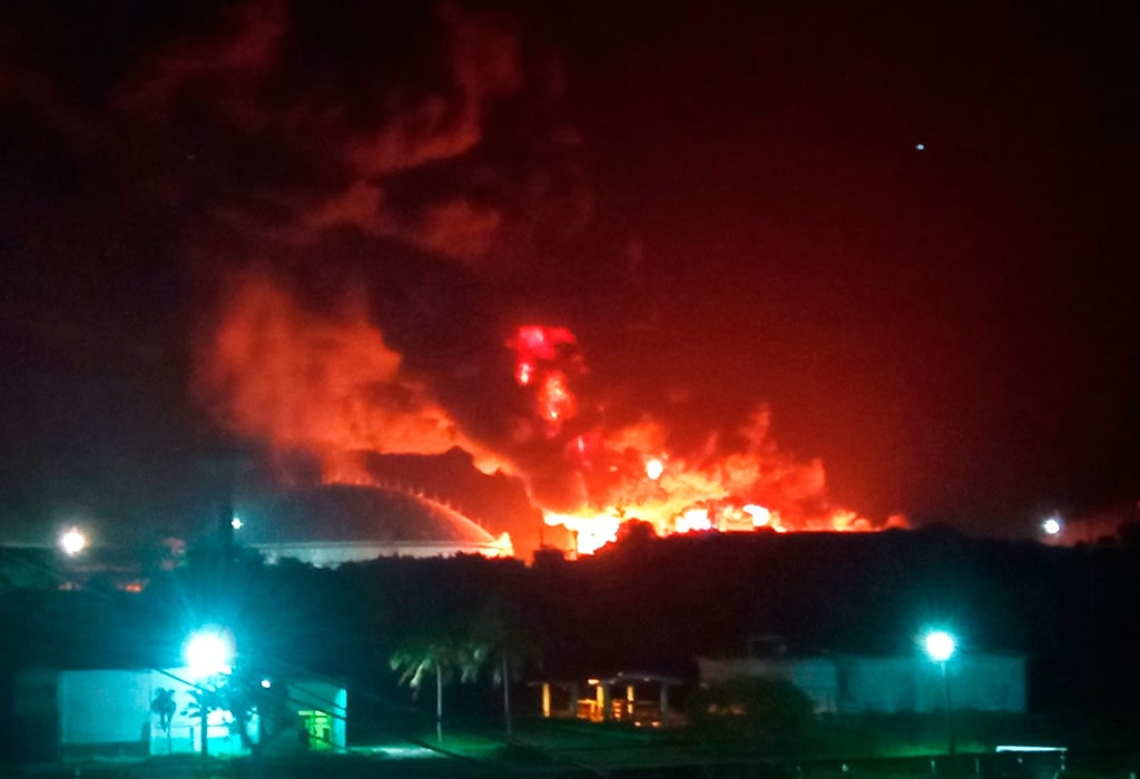 Explosión en el puerto de superpetroleros de Matanzas, en Cuba
