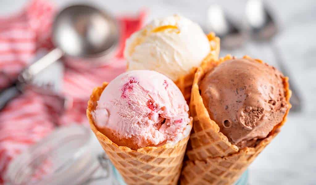 tomar un helado entre las cosas que hacer con niños en Tenerife