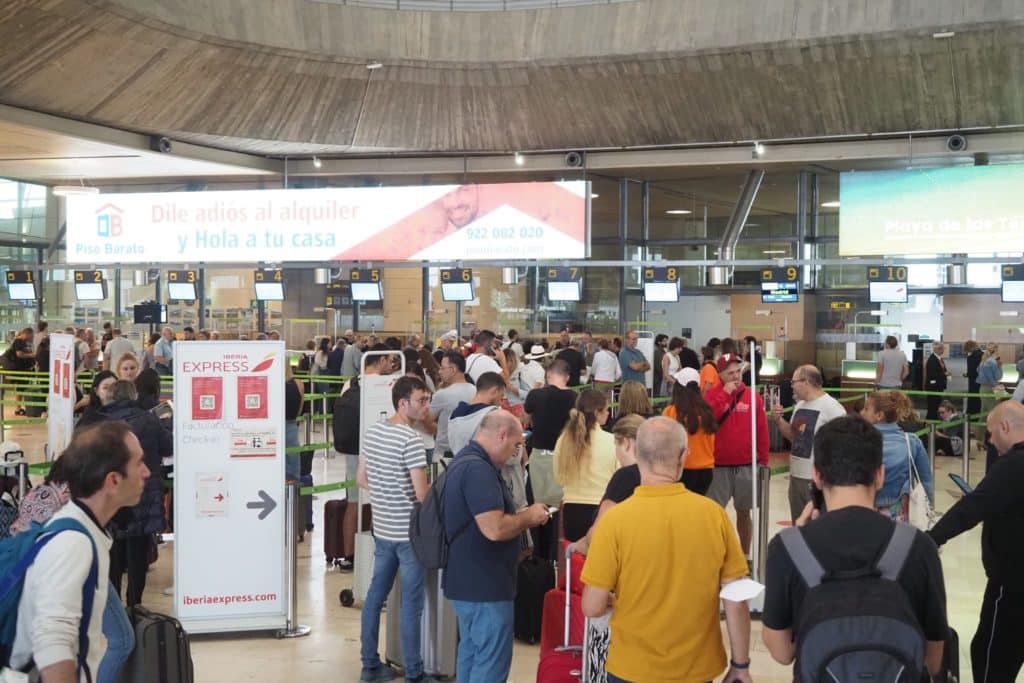 Binter suspende los vuelos durante la mañana en la provincia occidental