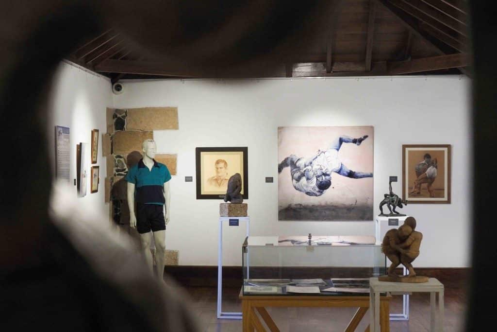 Exposición Multidisciplinar denominada Lucha Canaria: arte y querencia. Sergio Méndez