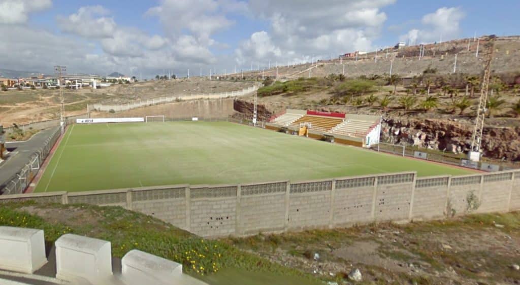 Suspenden un partido en Canarias por amenazas al árbitro