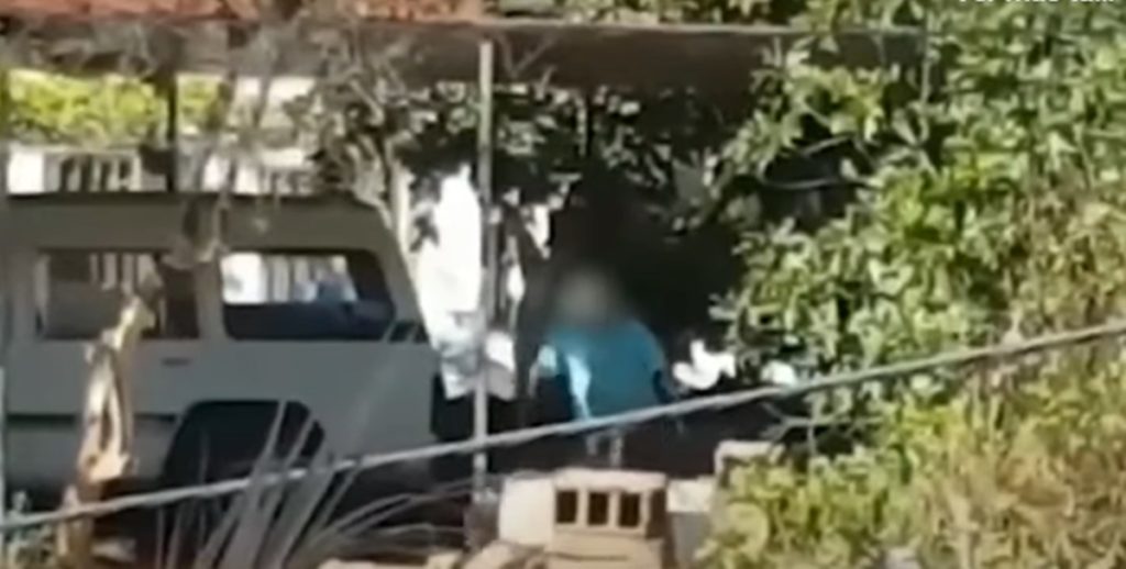 Ata a su perro y no para de golpearlo en Gran Canaria