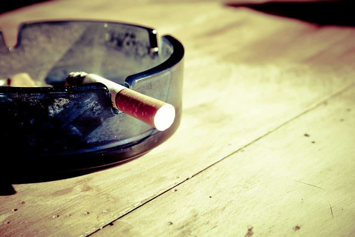 Nueva Zelanda prohibirá fumar a todas las personas nacidas a partir de 2009