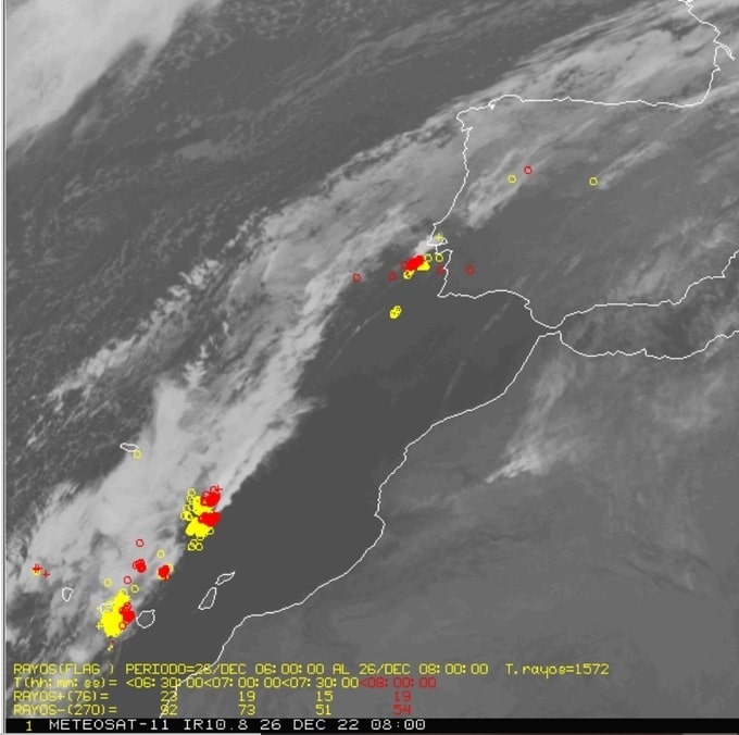 Canarias registra 575 rayos durante la madrugada
