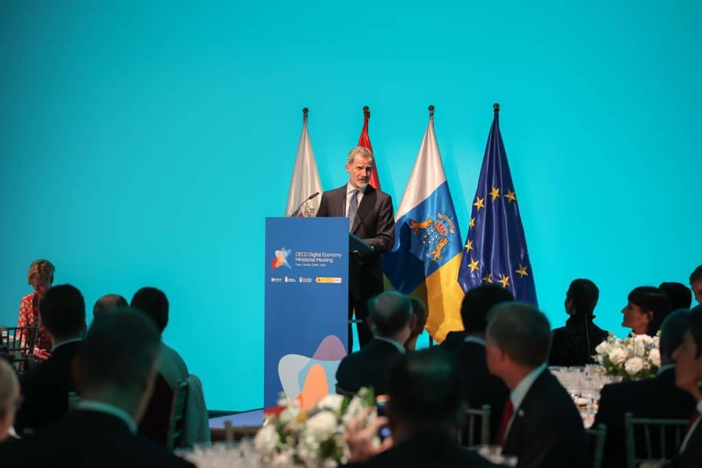 Felipe VI, durante su discurso en la cena de gala de la Conferencia Ministerial de la OCDE.