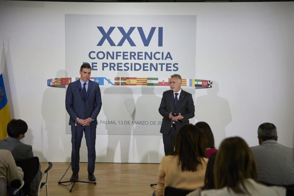 Pedro Sánchez y Ángel Víctor Torres, en la Conferencia de Presidentes celebrada en la Isla.