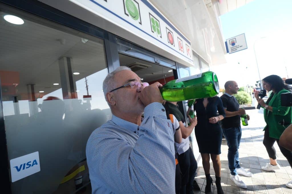 La gasolinera de Granadilla (Tenerife) reparte el premio gordo por cuarta vez