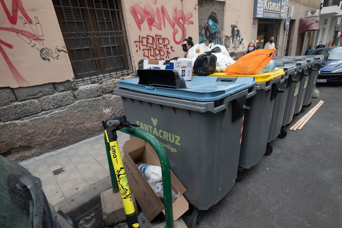 Multas de 2.000 euros por dejar la basura en Santa Cruz por fuera del ...