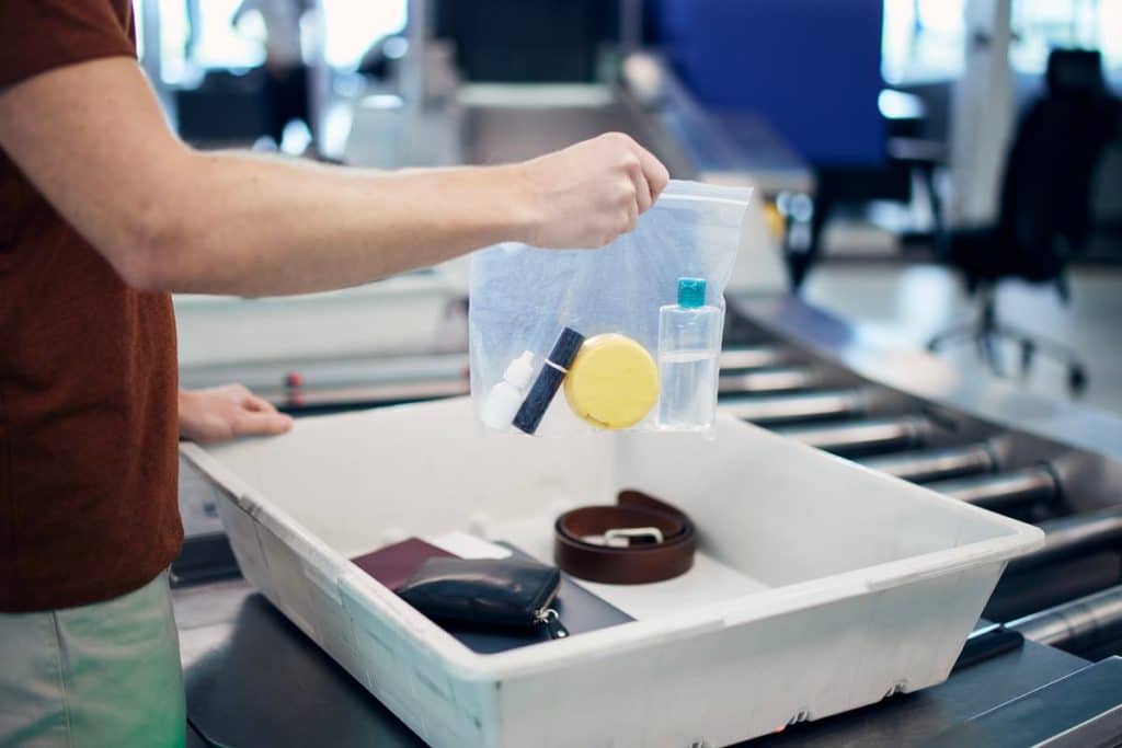 La prohibición de líquidos en el equipaje de mano en el aeropuerto tiene los días contados