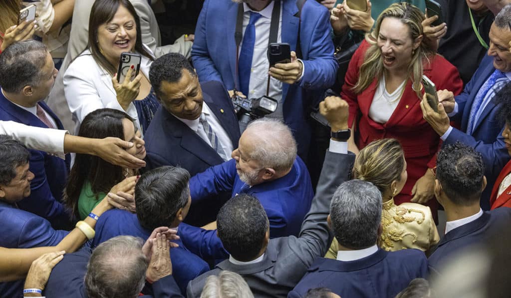 Lula da Silva jura su cargo como 39º presidente de Brasil