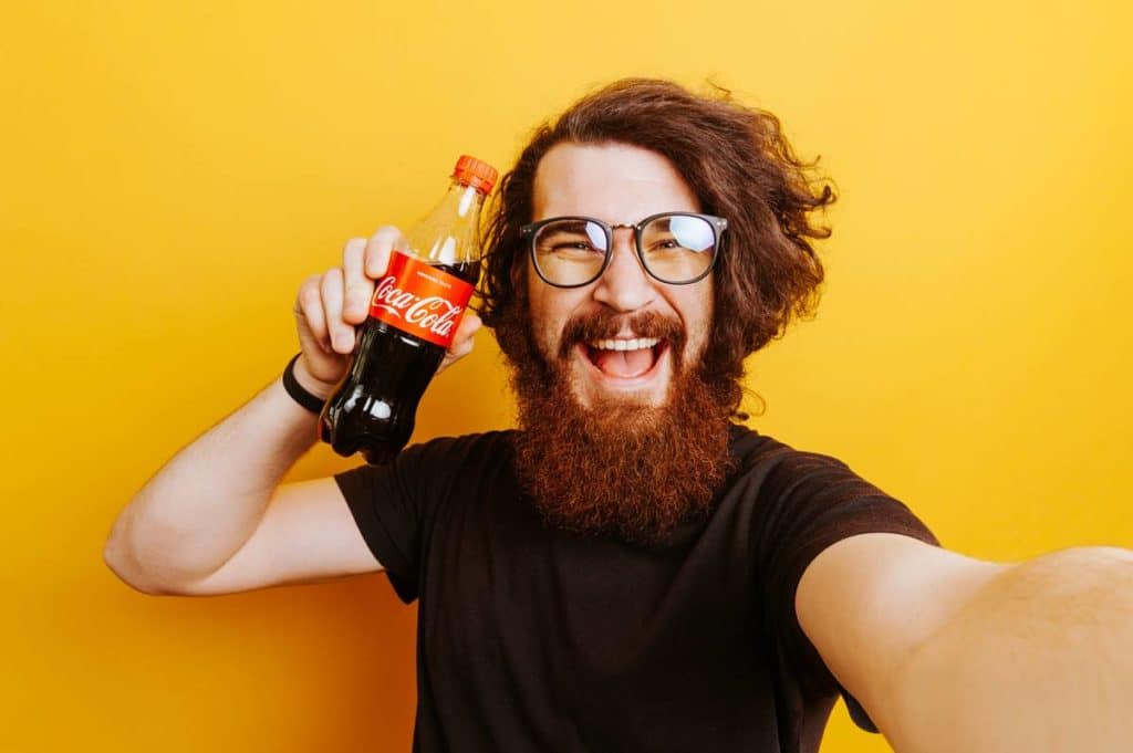 Beber Coca-Cola y Pepsi podría aumentar el tamaño de los testículos, según un estudio