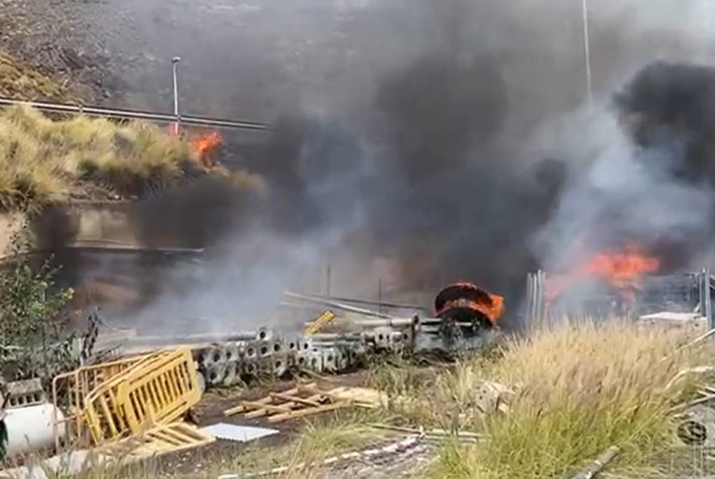 Incendio en la Dársena Pesquera de Santa Cruz de Tenerife