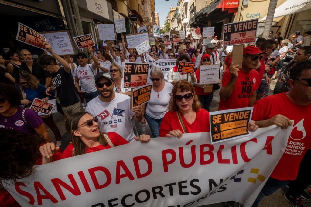 Más de 2.500 personas reclaman una Sanidad pública y de calidad