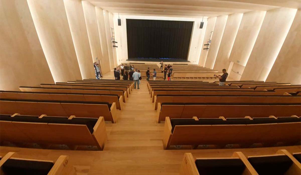 Adeje inaugura uno de los auditorios más modernos de España